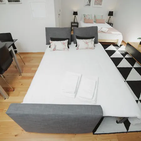 Guest Batalha Garden Oporto